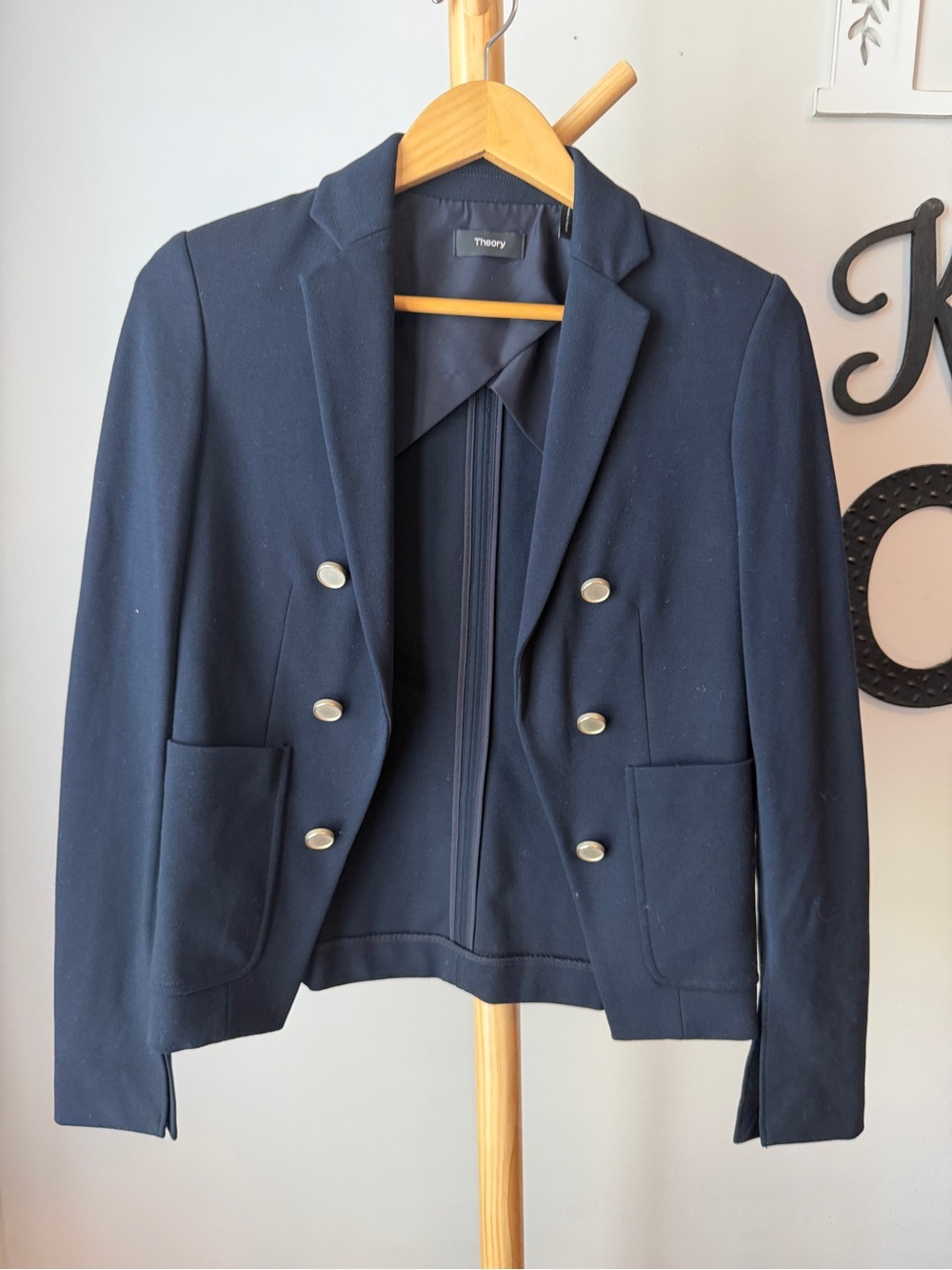 Theory Navy Blue Blazer Women’s Size 4 Open Coat Gold Buttons Suit Career